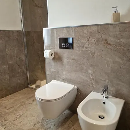 بيت ضيافة Salmastro *